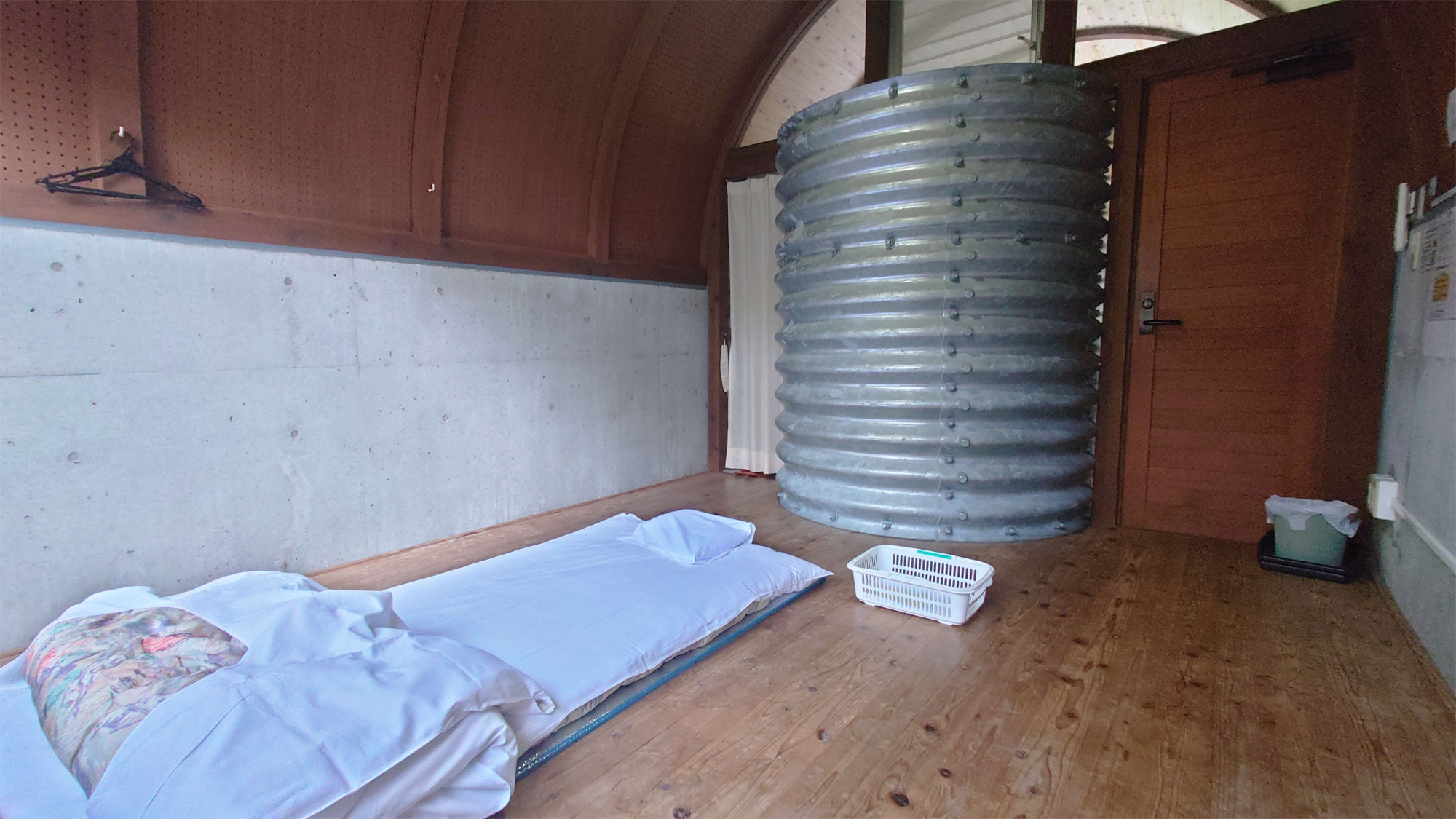 【客室板の間】