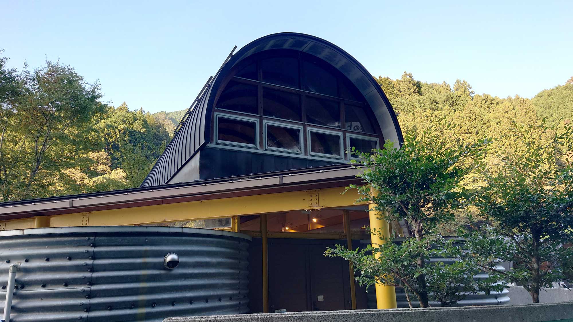 【管理棟】管理棟外観