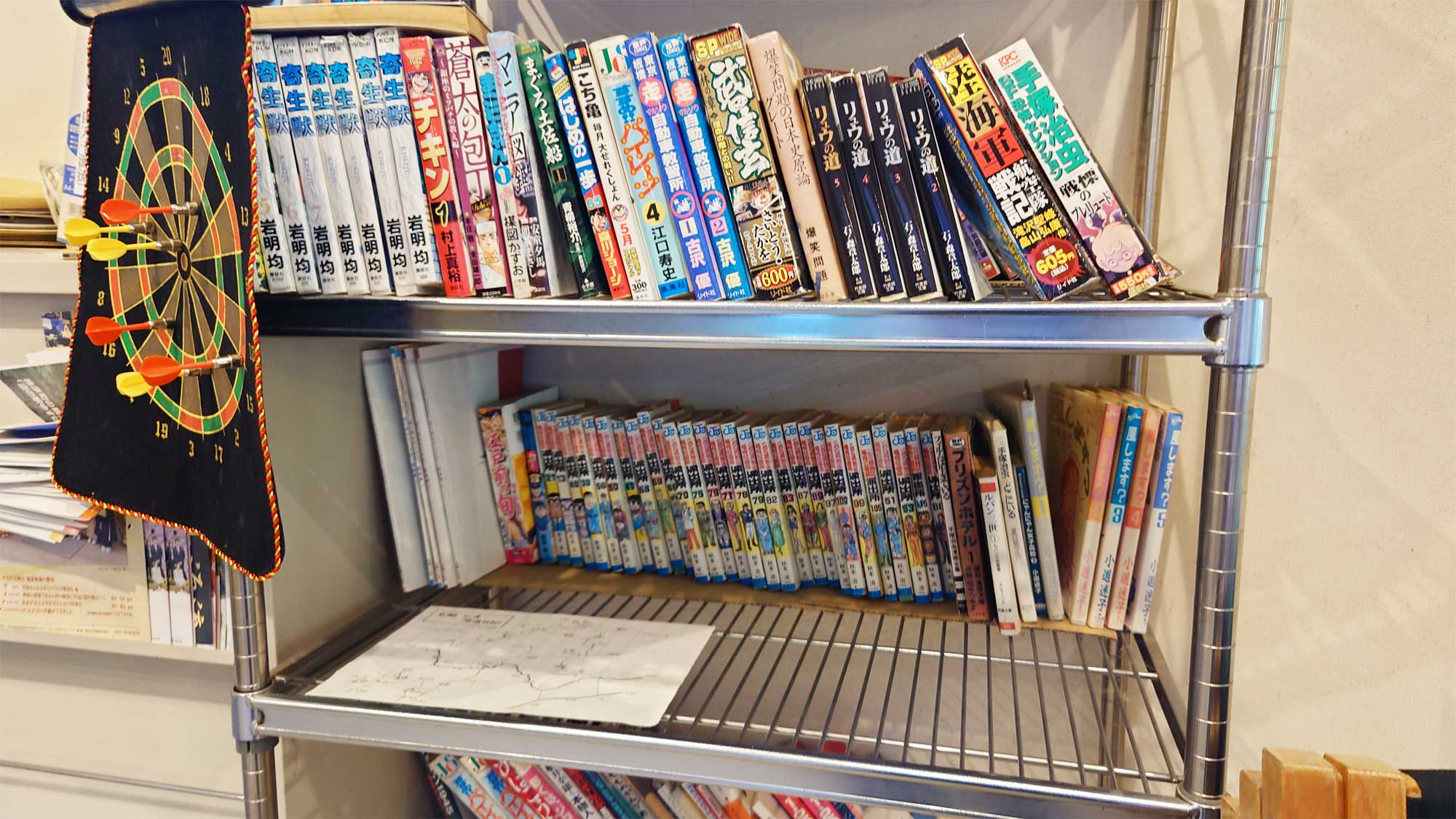 【管理棟】漫画などもございます