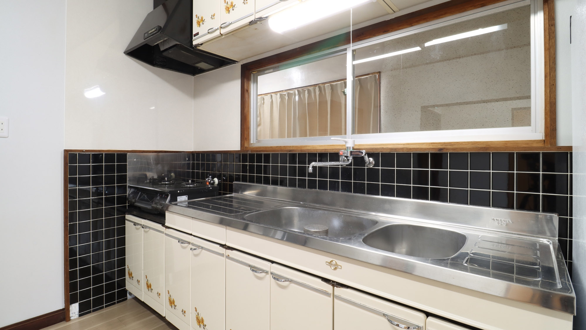 【期間限定】オープン記念！ゆったり過ごせる２LDK♪グループやファミリーにもピッタリ【素泊り】