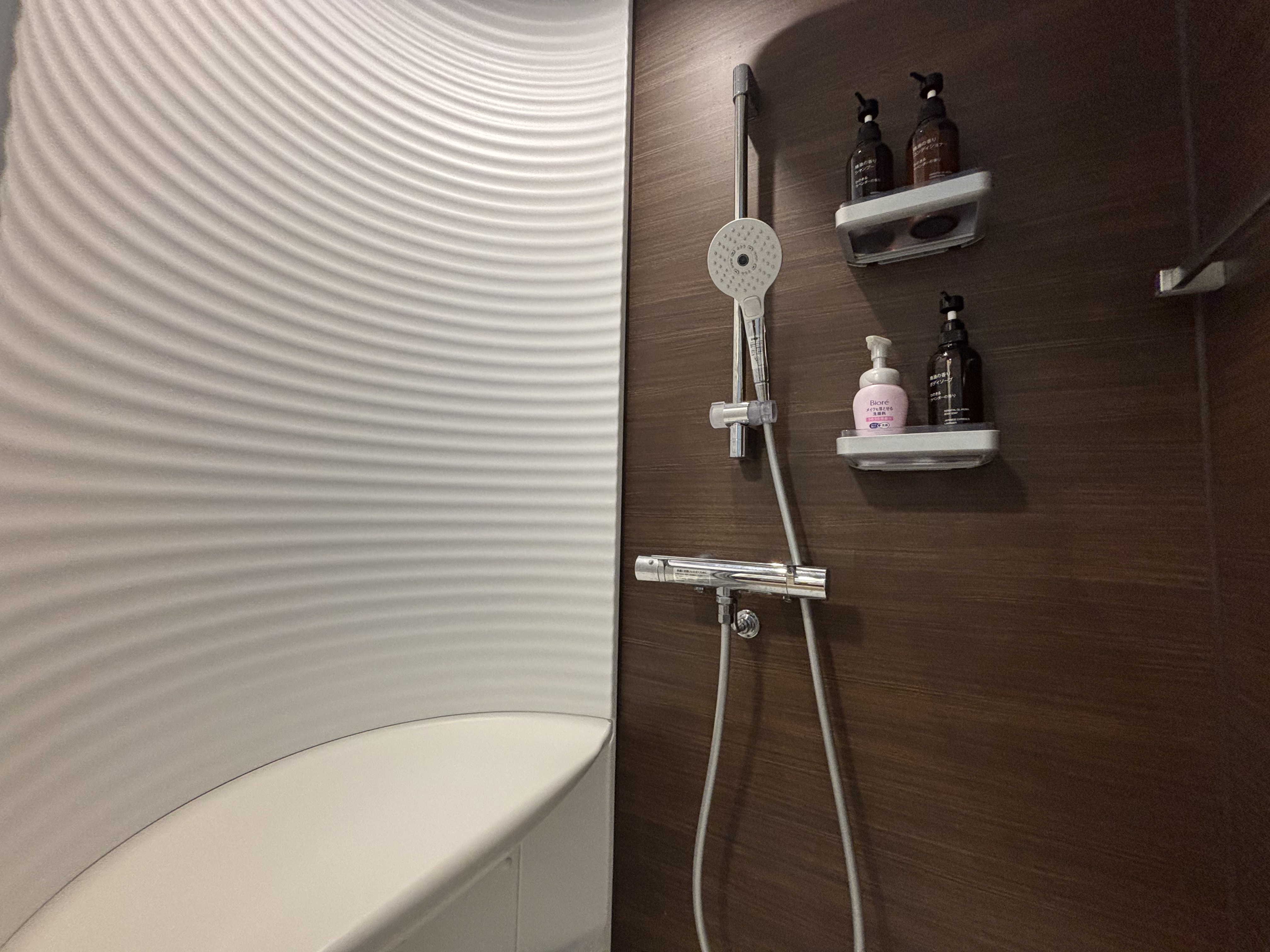 8.1階シャワールーム