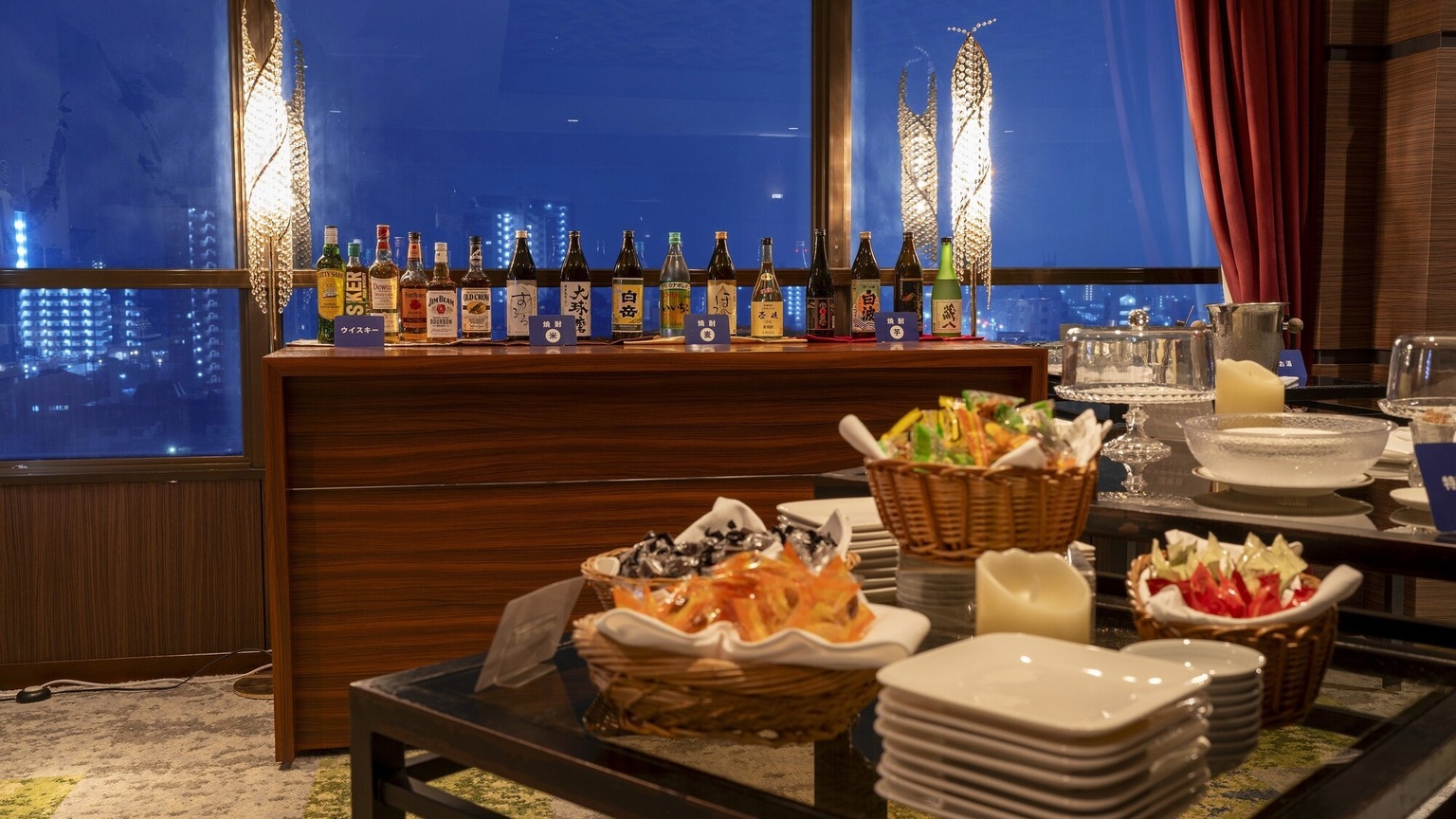 【プレミアムフロア】7大特典♪　生ビール付き飲み放題が無料の贅沢プラン