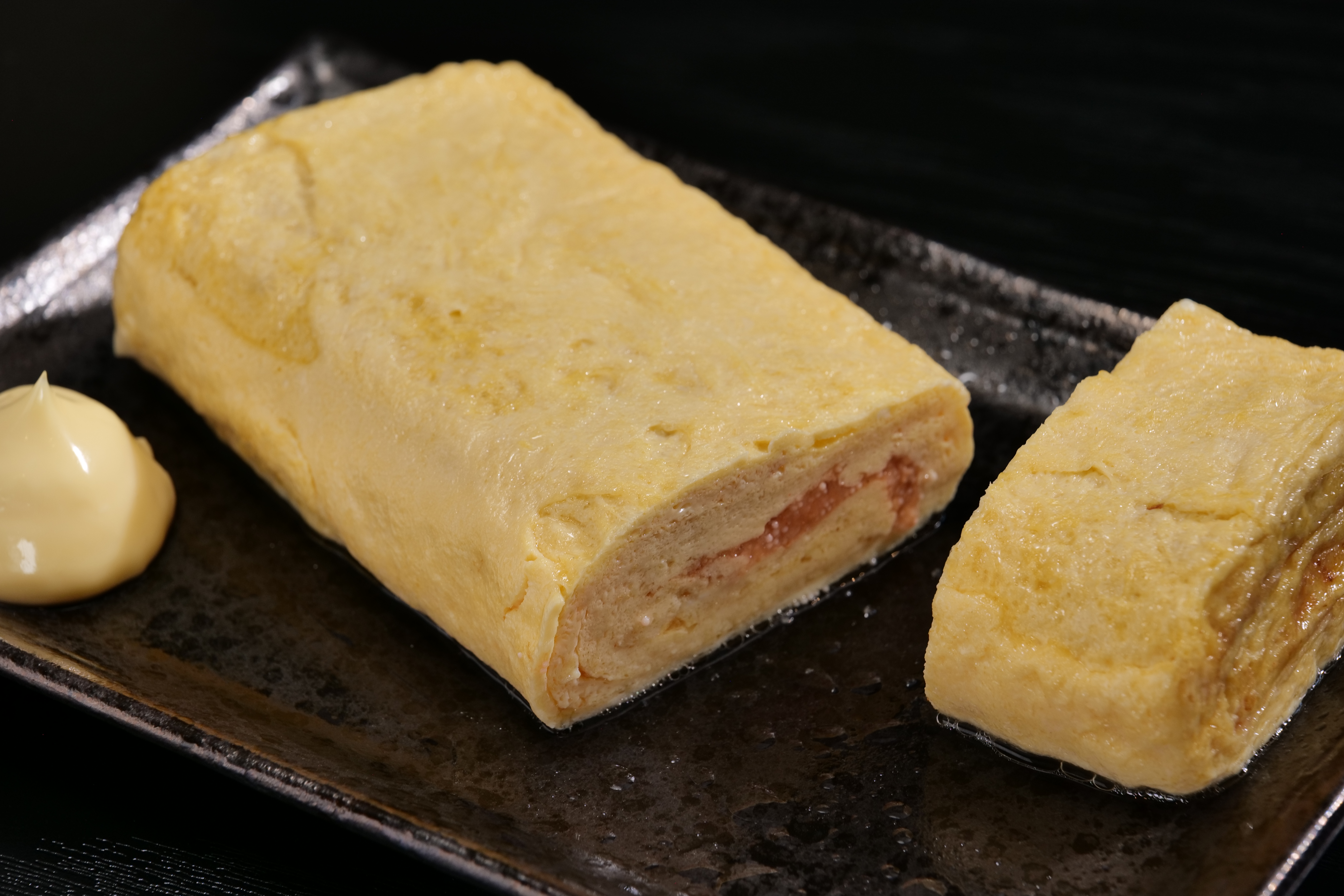 居酒屋人気メニュ－　出汁巻き　3種類の味から選べます♪