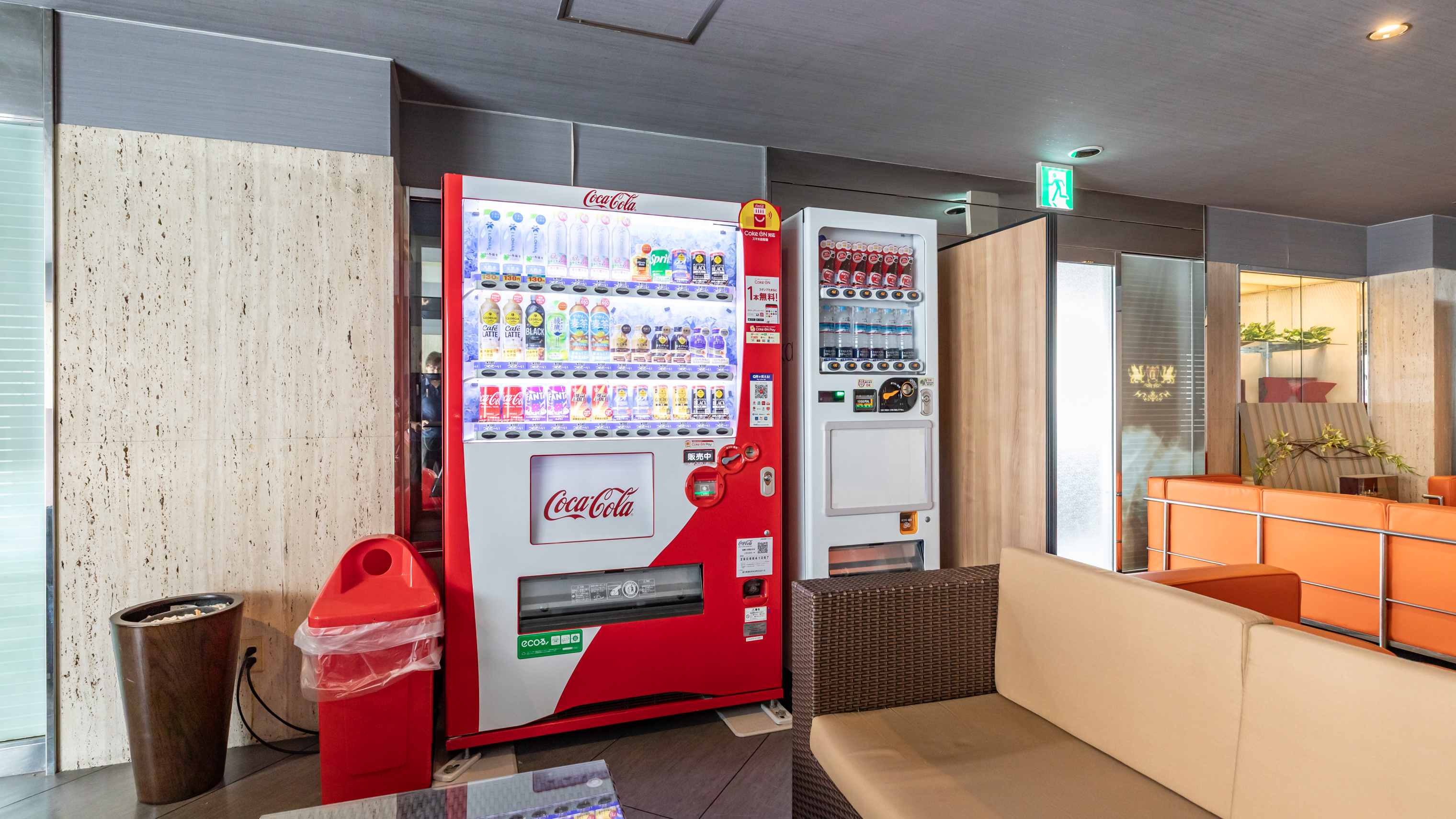 《共有エリア》解放感のあるロビー