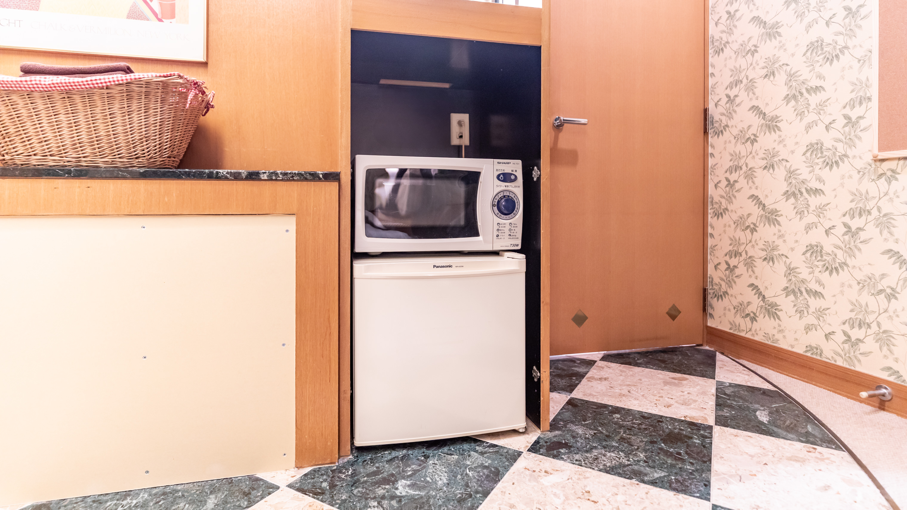 《客室》ツインルーム（一例）