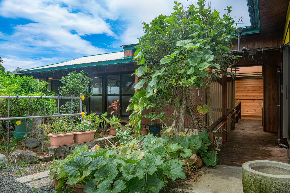 スロープのある玄関