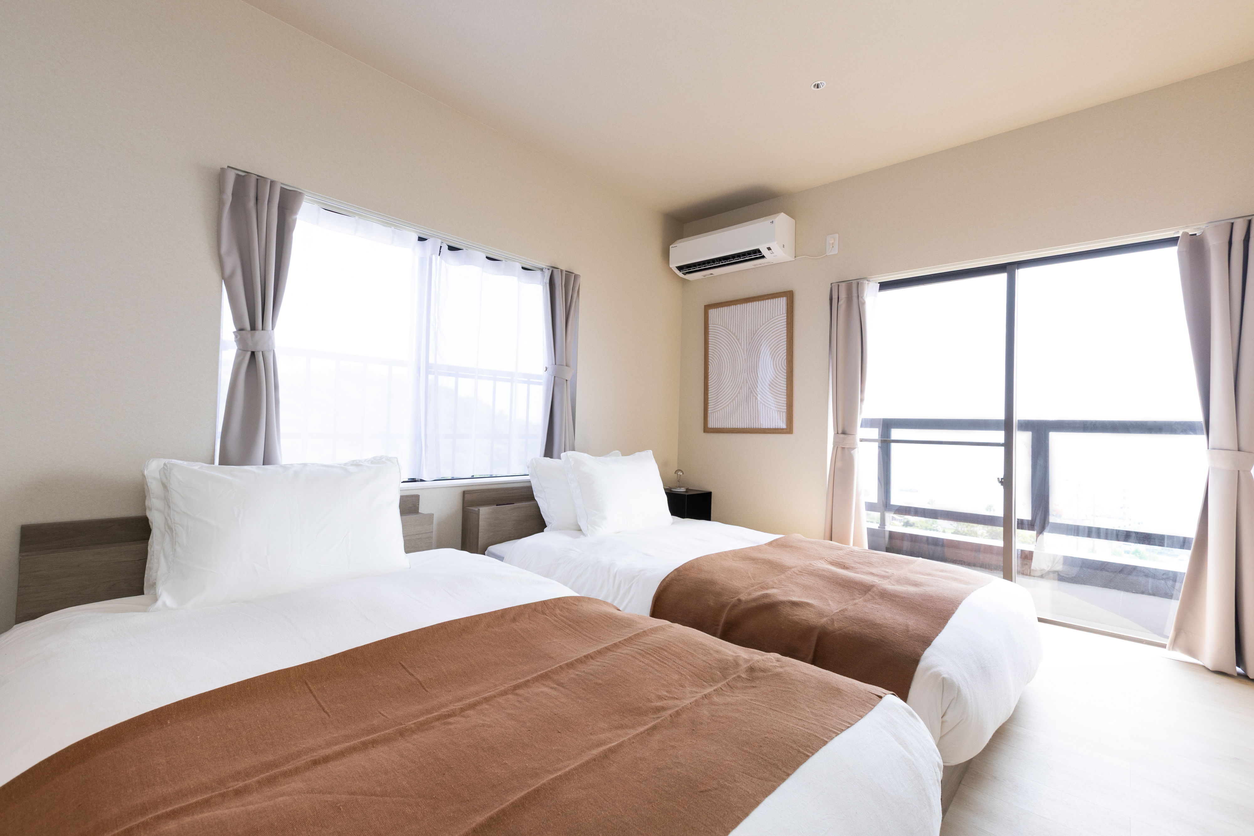 寝室(4) シングルベッド1台