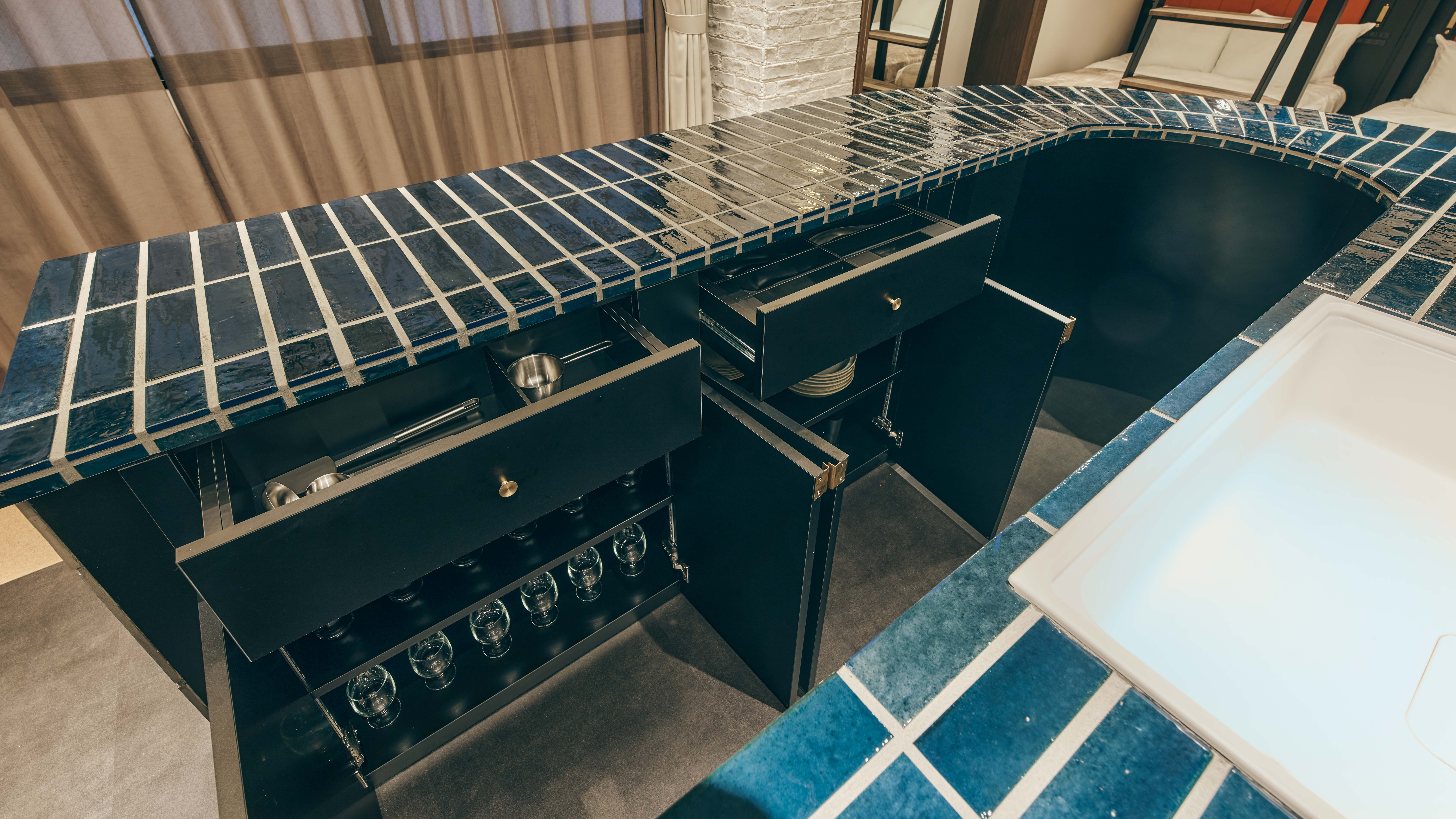 スーペリアスタジオ　52㎡　キッチン、洗濯機付き　6名宿泊可能