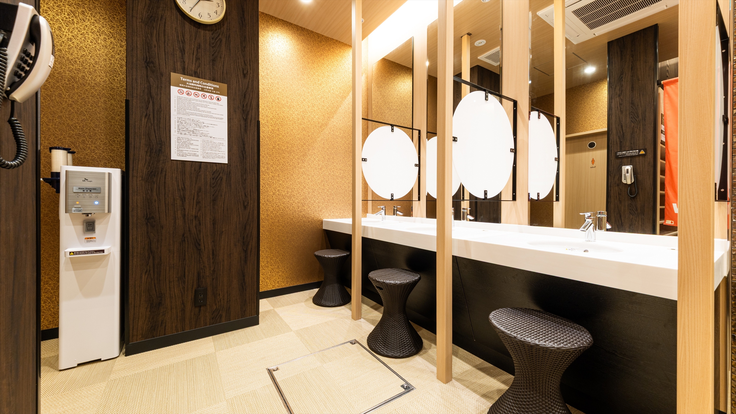 女性大浴殿脱衣所