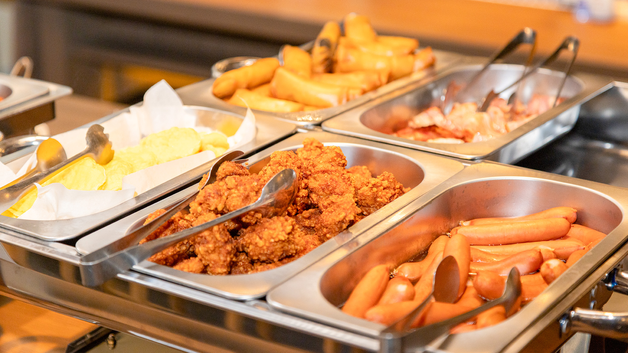 岩手名物を含めた和洋40種類のバイキング