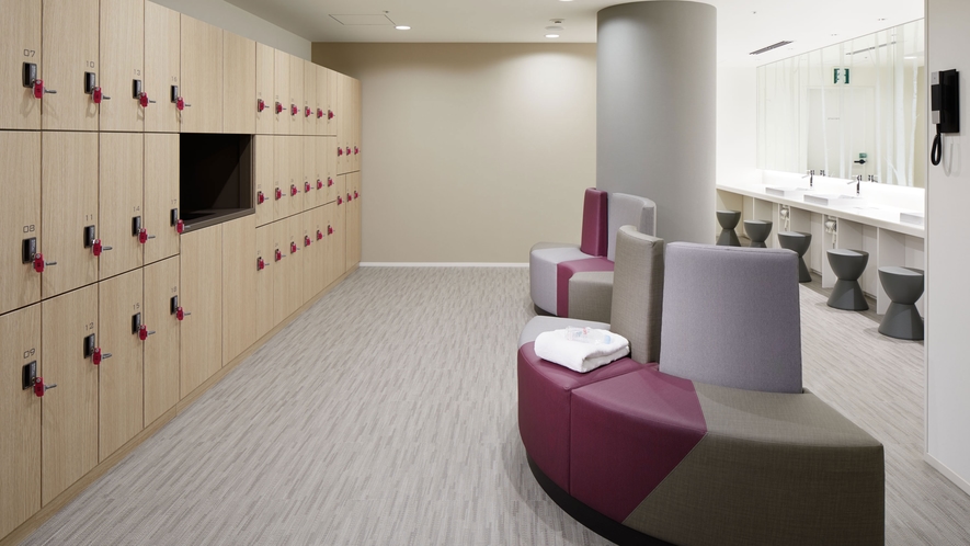 大浴場　脱衣所