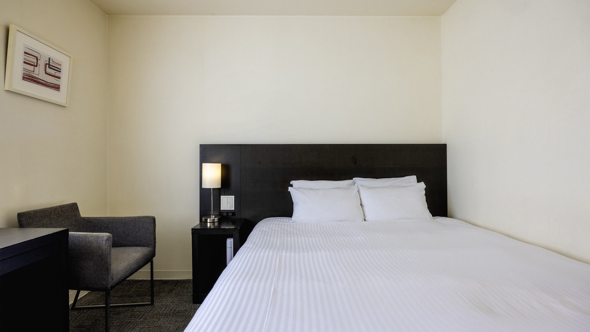 【客室】スタンダードダブル（イメージ）