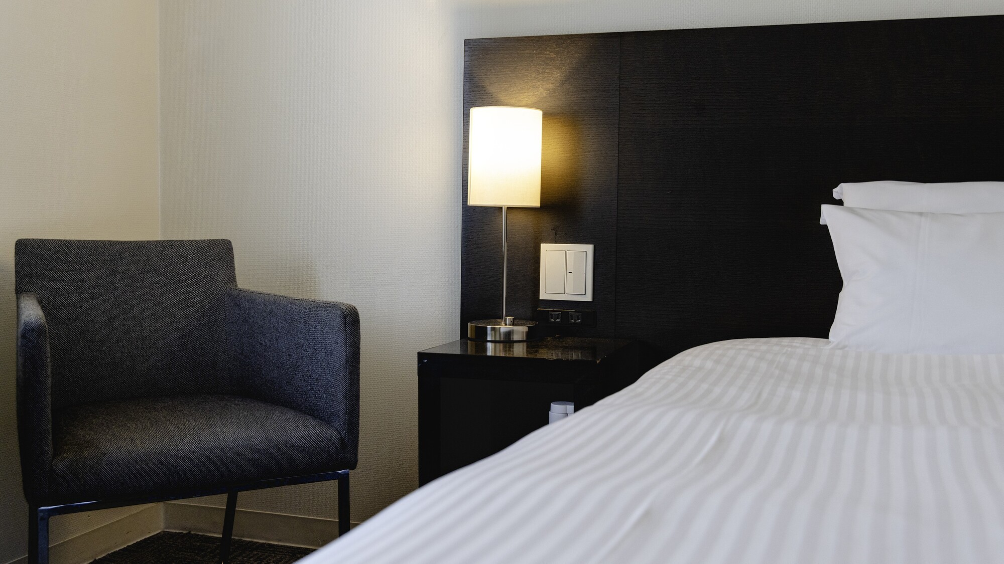 【客室】スタンダードダブル（イメージ）