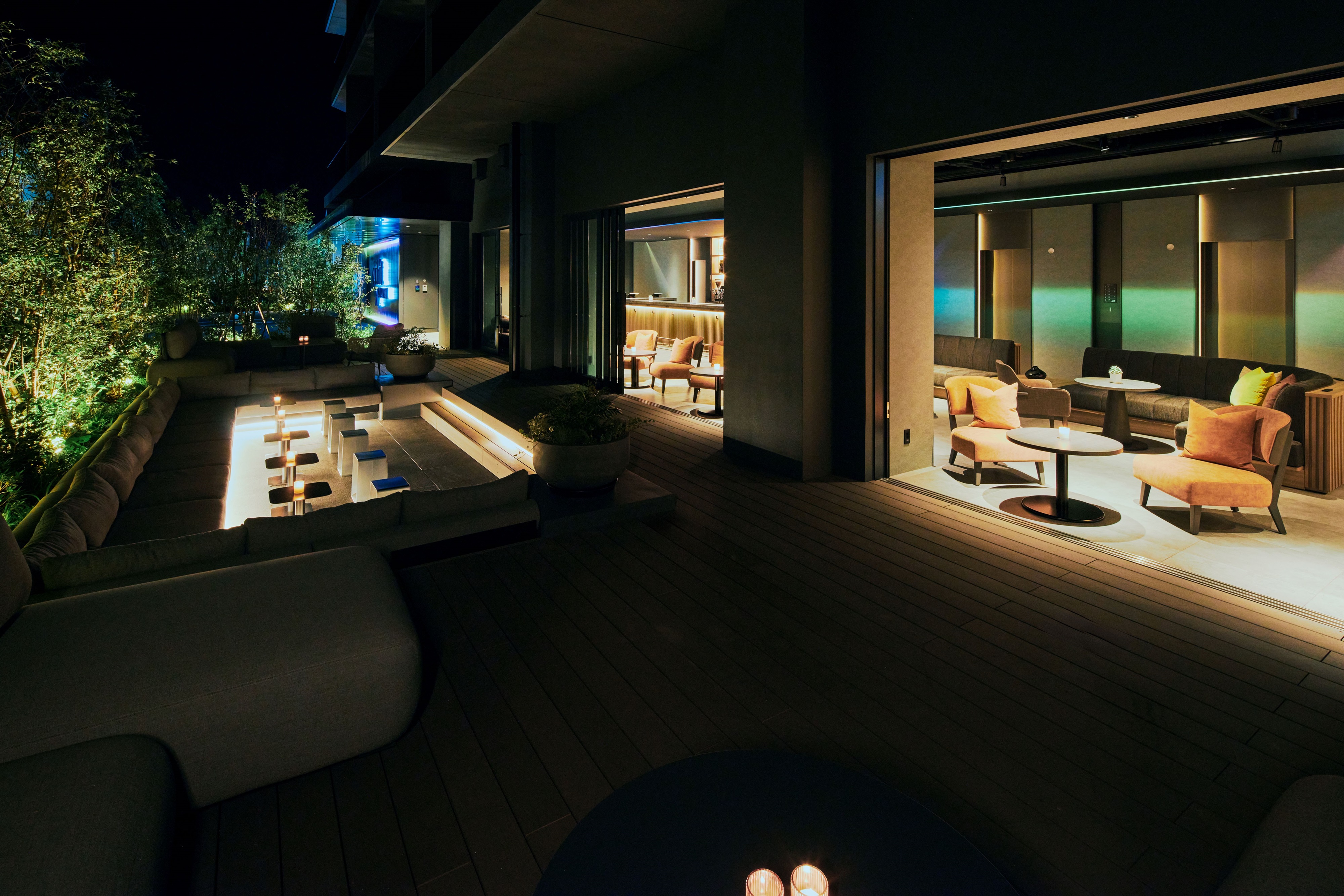 ラウンジテラス　夜