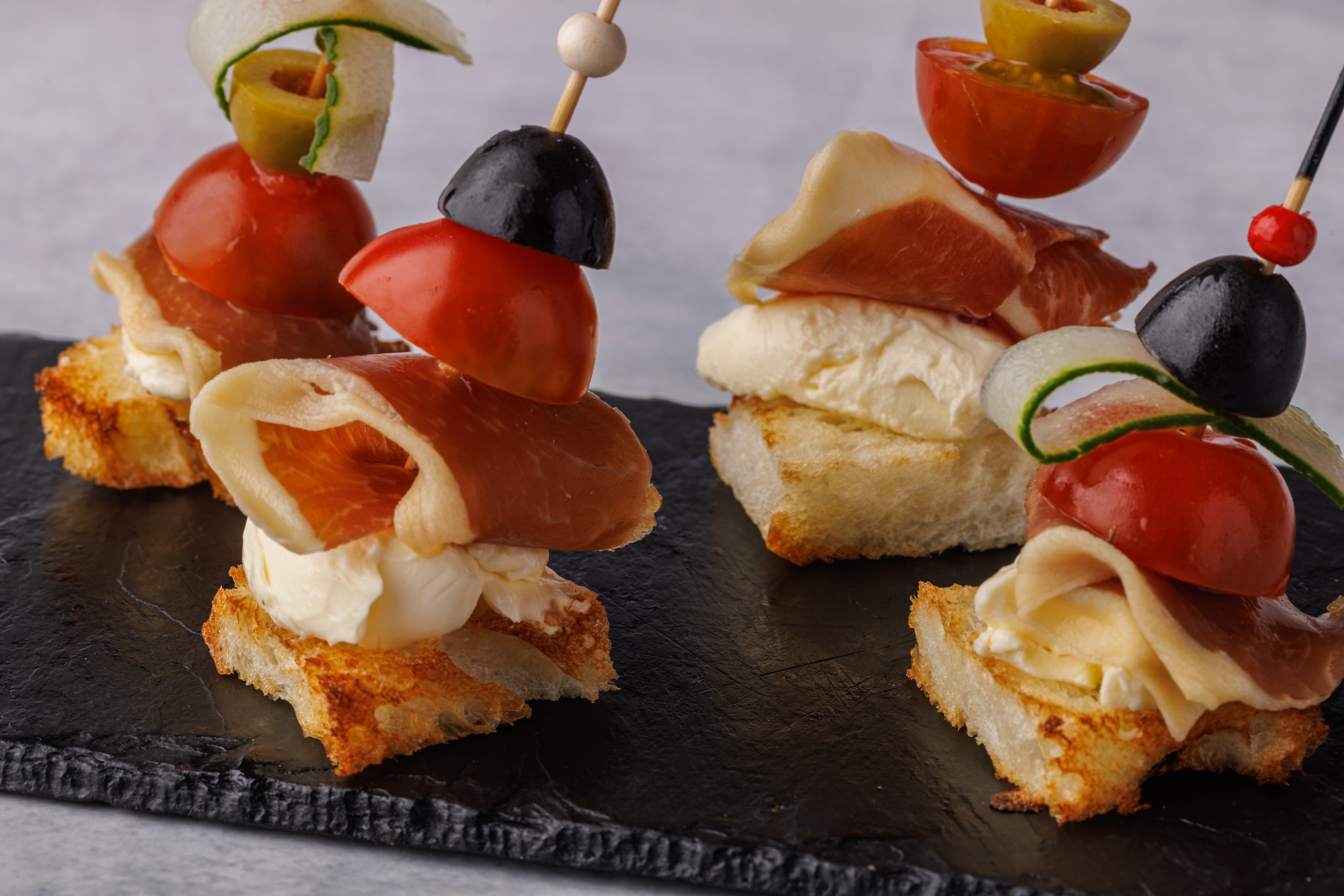 御殿場産プロシュートのピンチョス