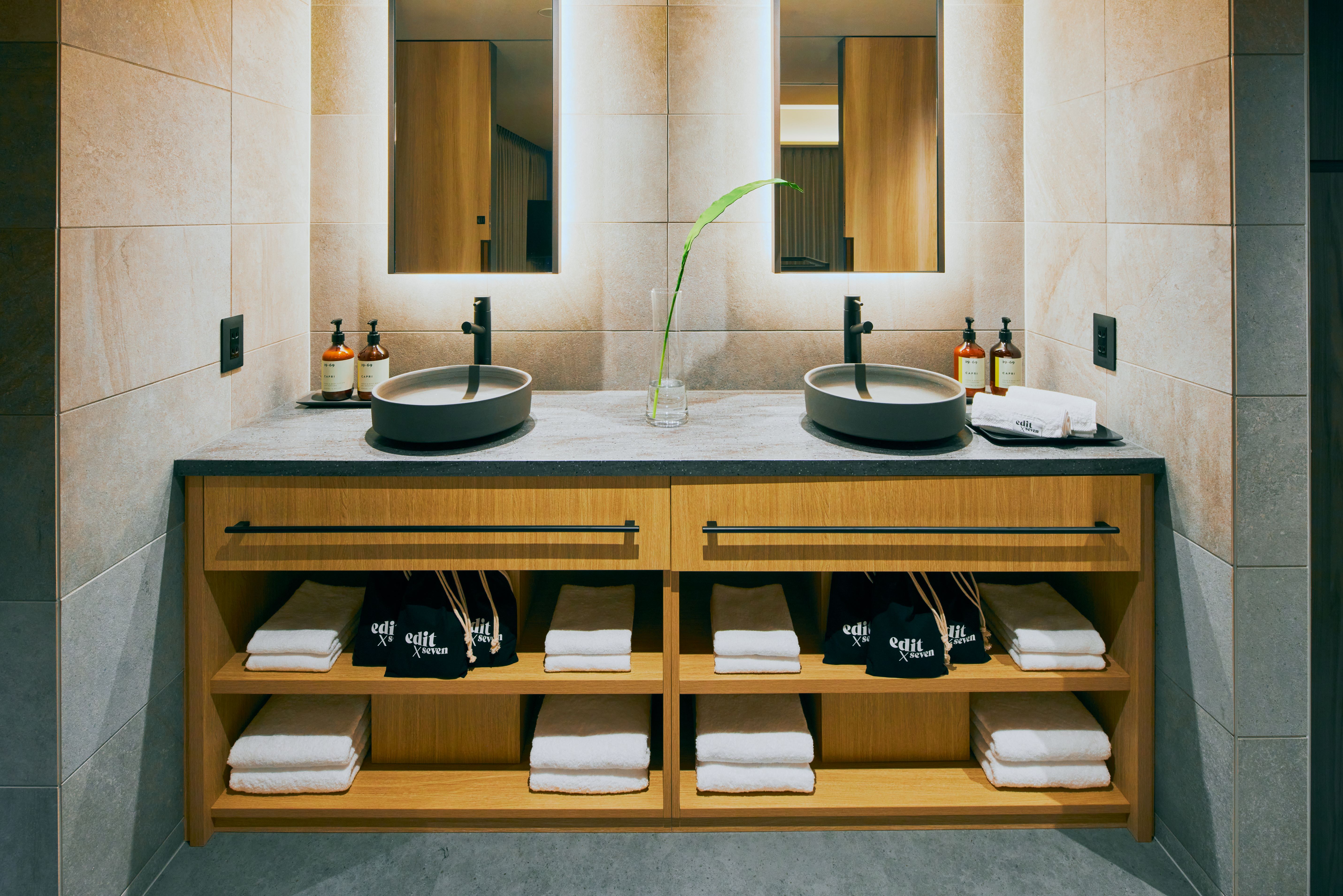 サウナスイート　洗面台