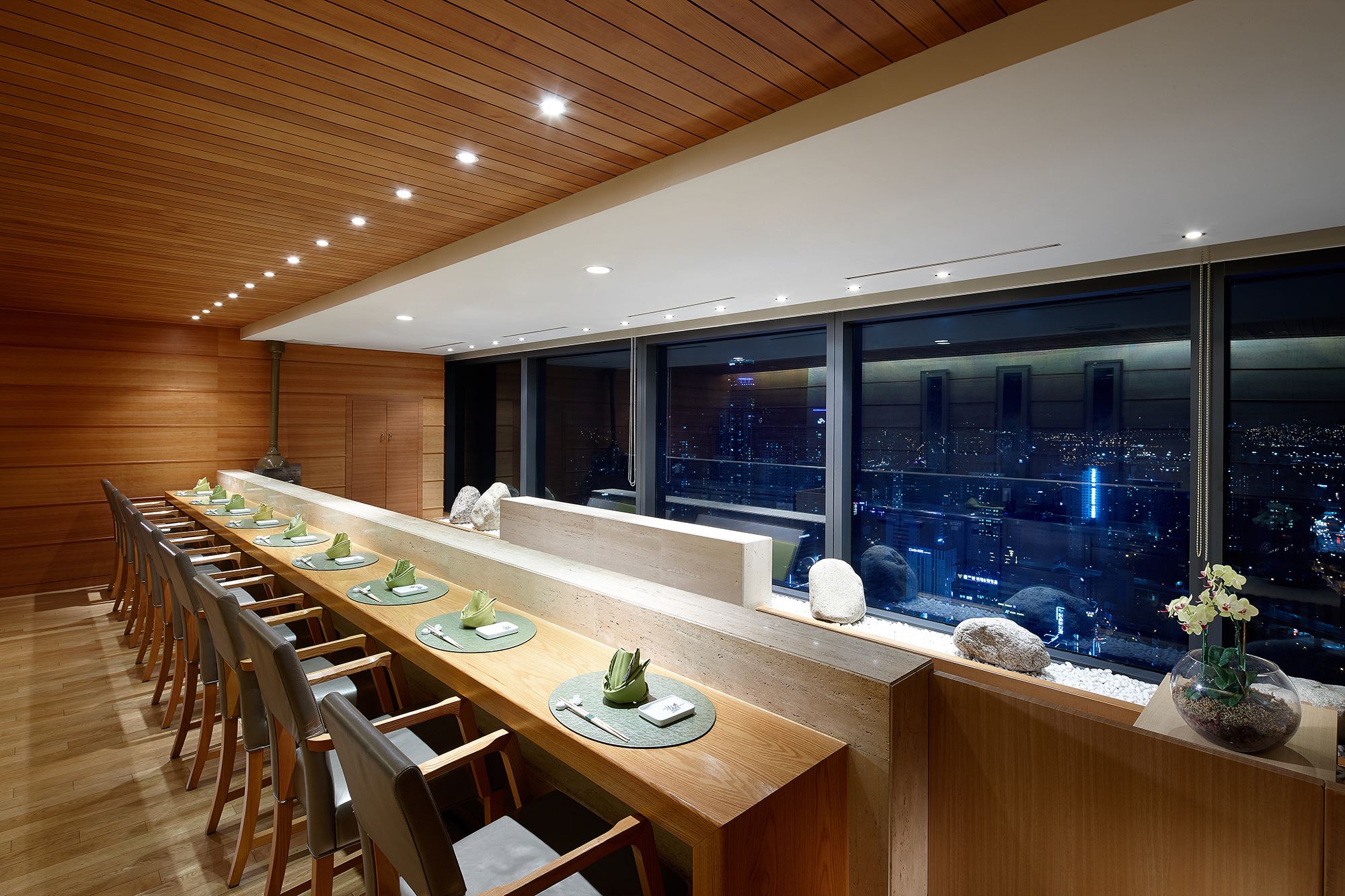 和食レストラン 「桃山」