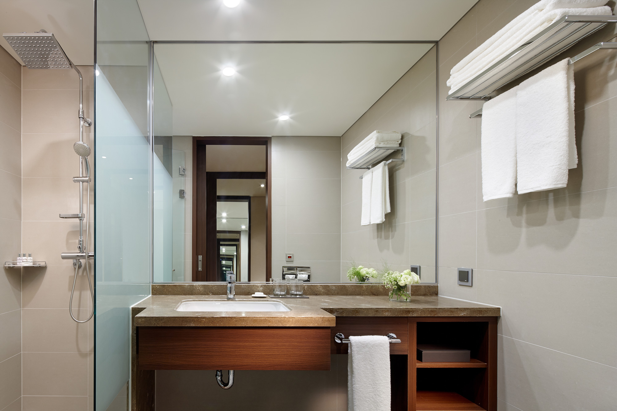 浴室(スタンダードとスーペリア)