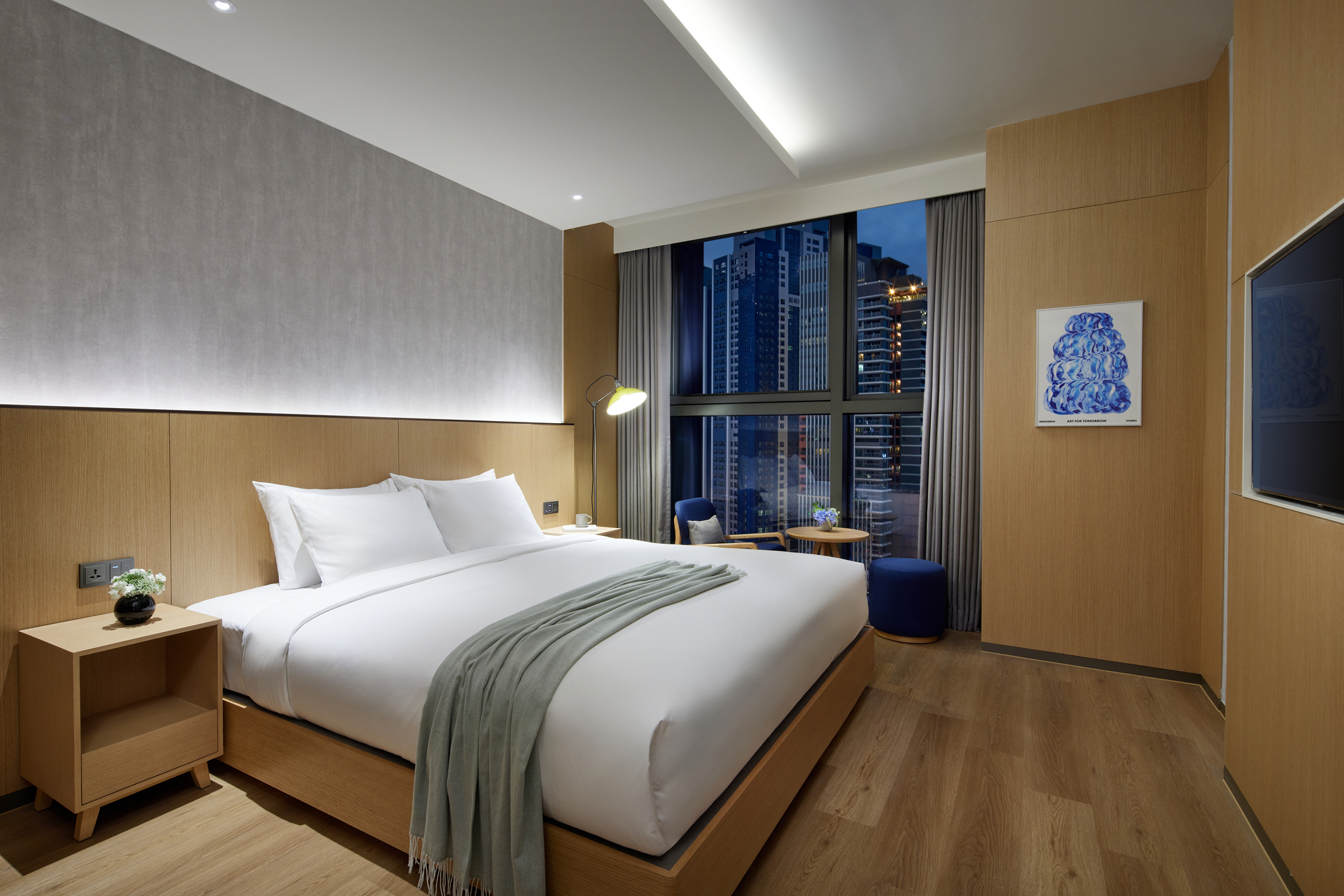 Superior King Town View A (10F~19F)