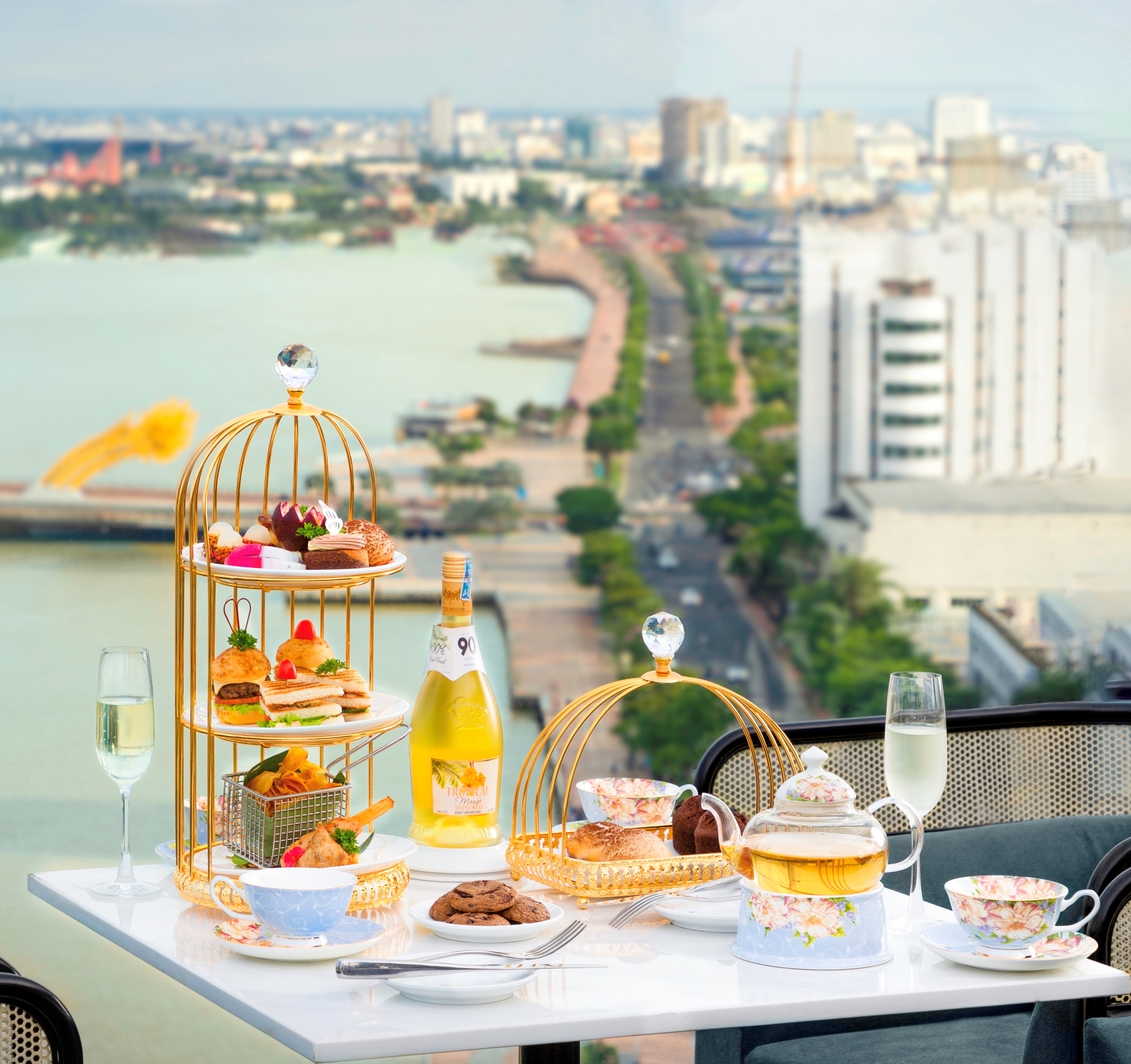 NYX Sky Lounge_Afternoon tea