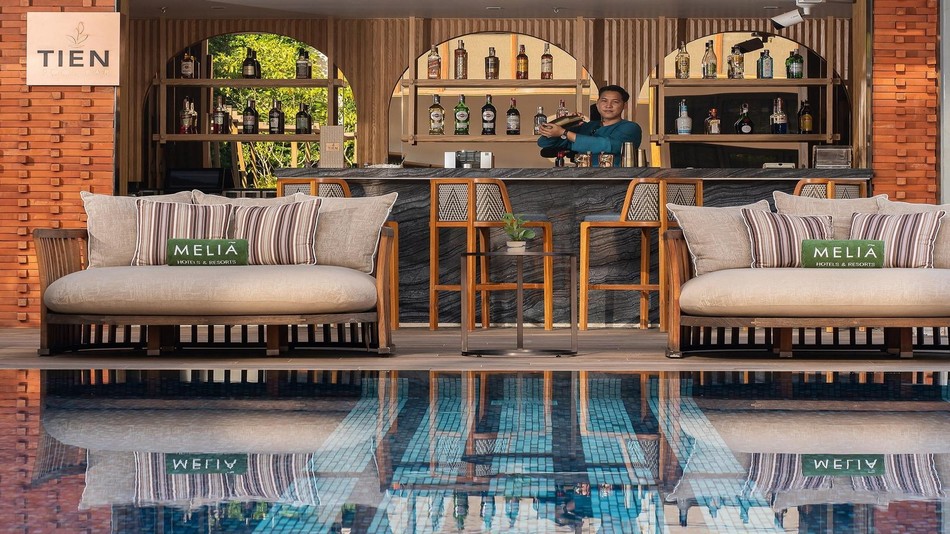 「Tien」プールバー