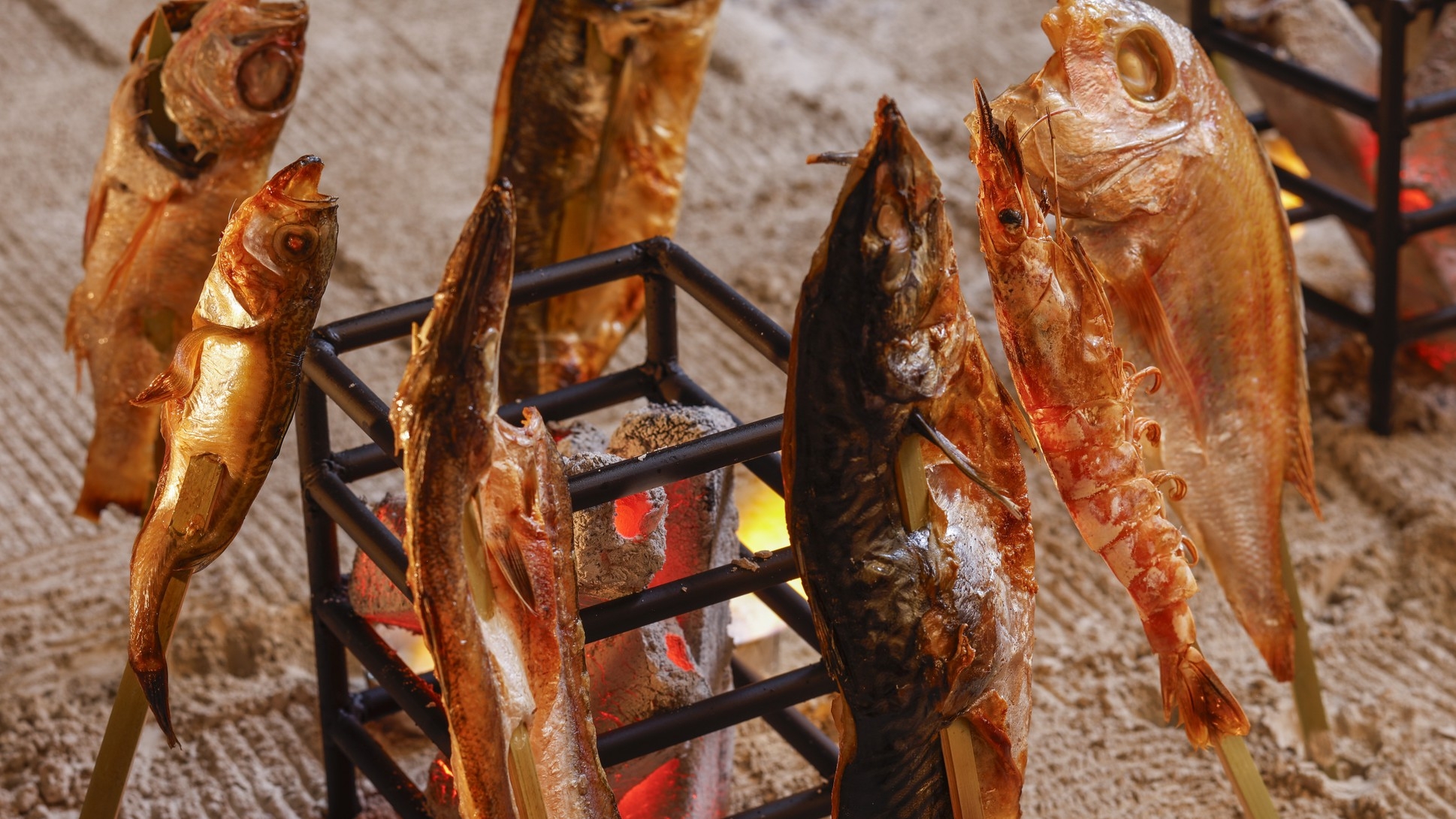 【春・炭火炙り会席】囲炉裏で焼く「焼蟹」がメイン！京丹後の魅力を味わうスタンダードプラン！