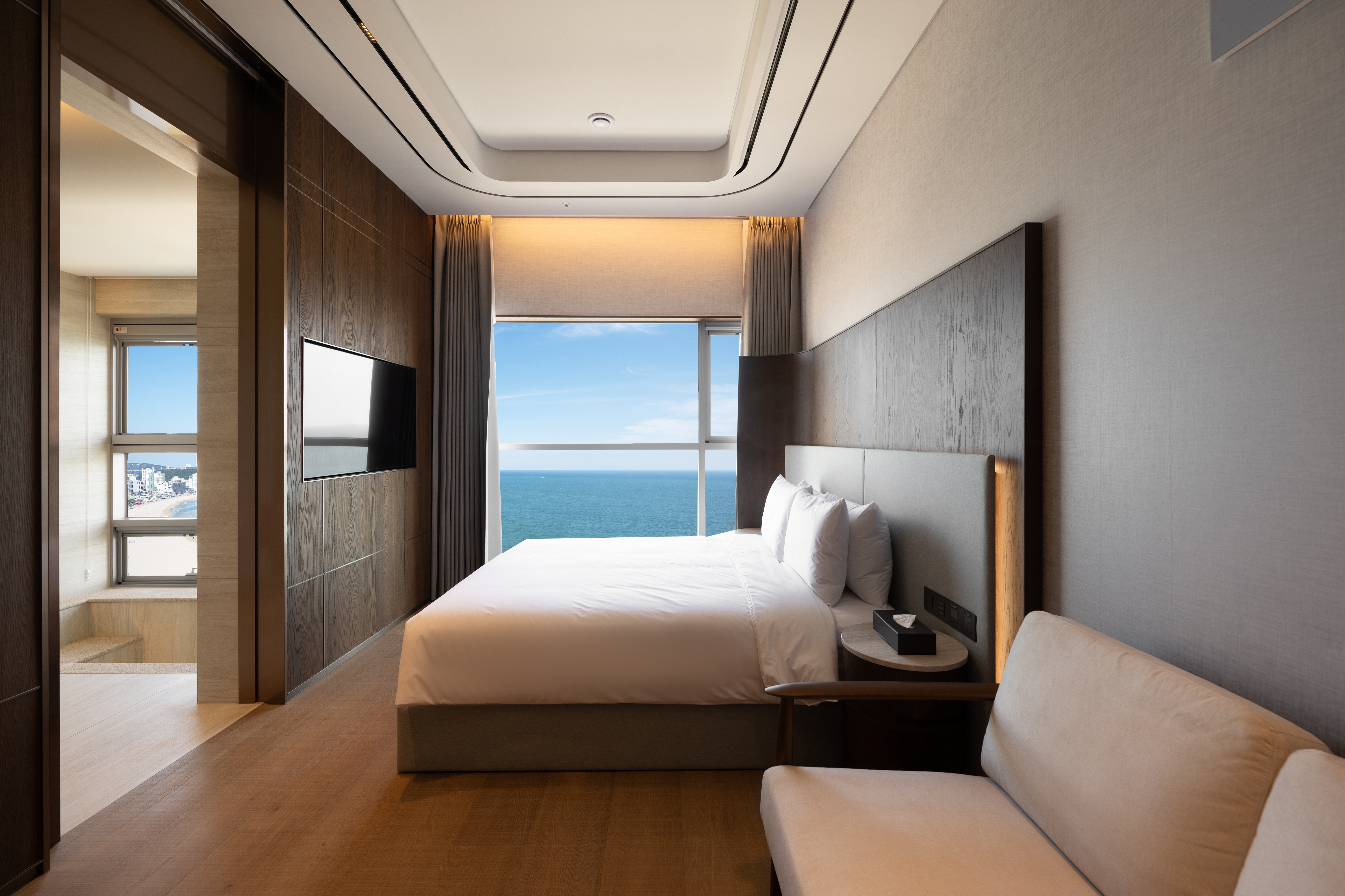 OCEAN DELUXE SUITE 