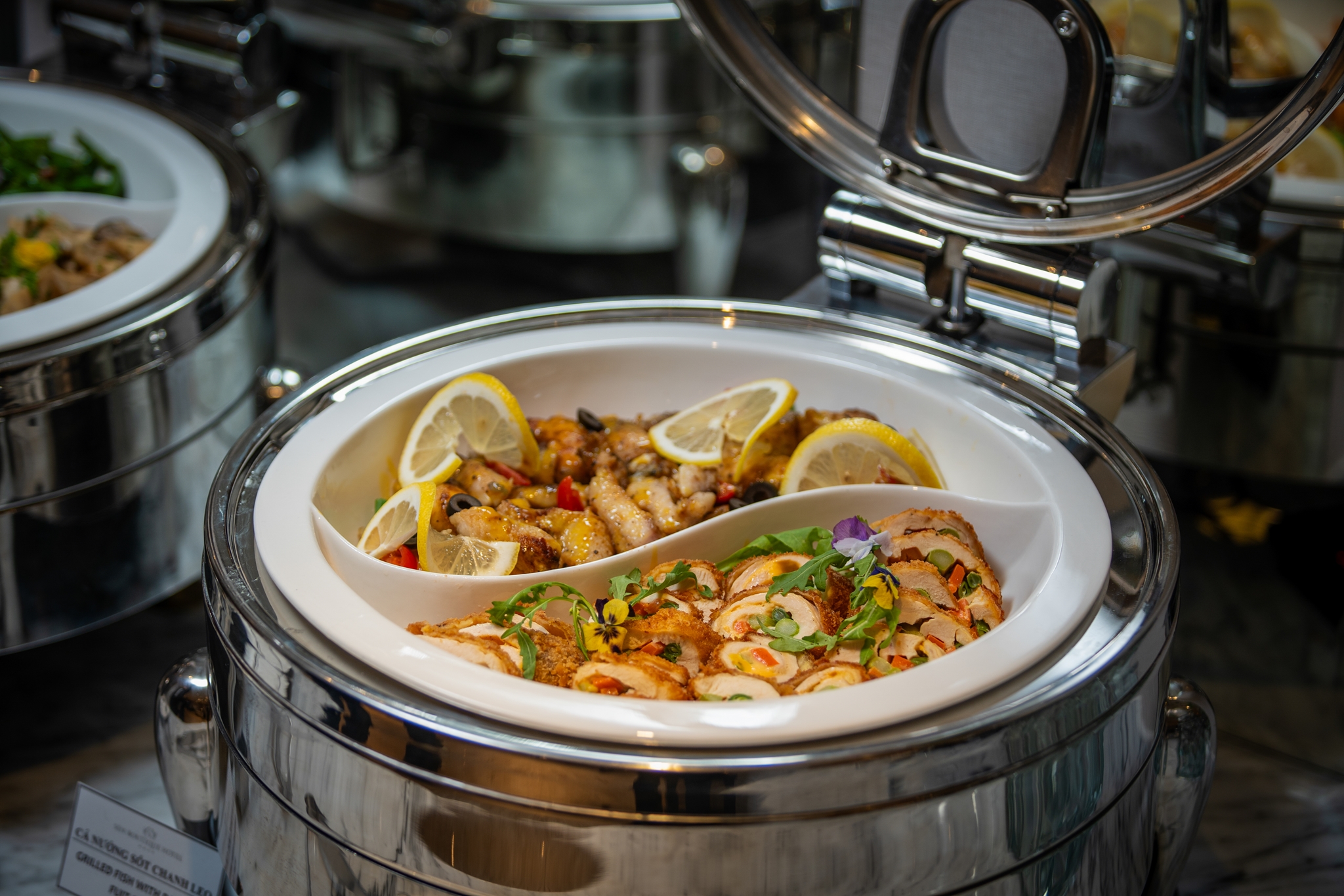 食品（ブッフェ式）