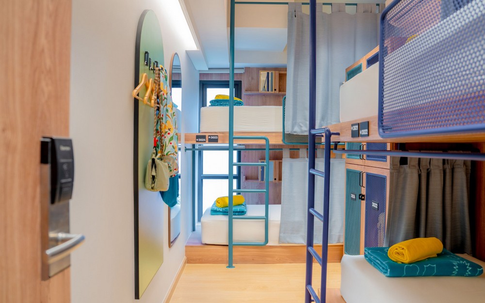 【女性専用】4人部屋のベッド