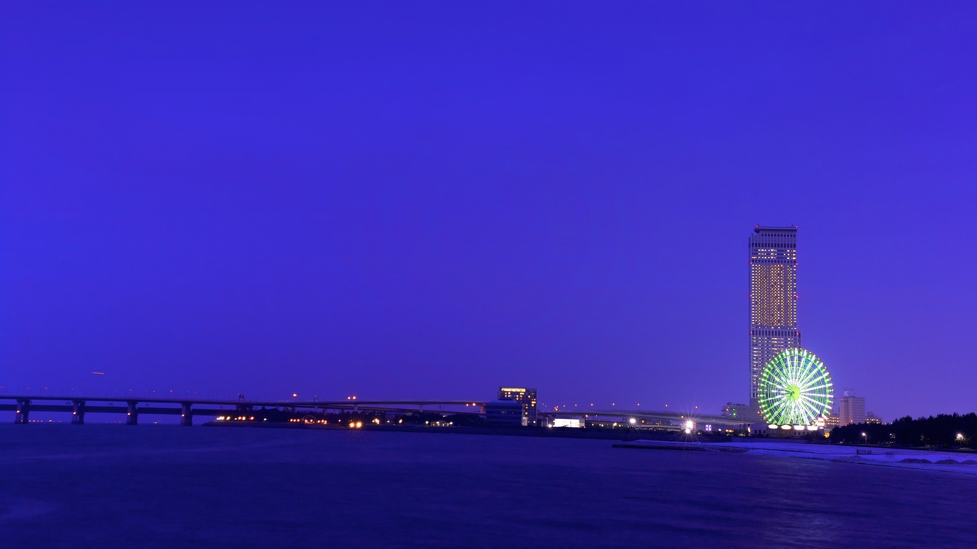 【万博】早期割引 28日前まで（素泊り）夜景のキレイなホテル　海が見える29階以上のお部屋【駅直結】