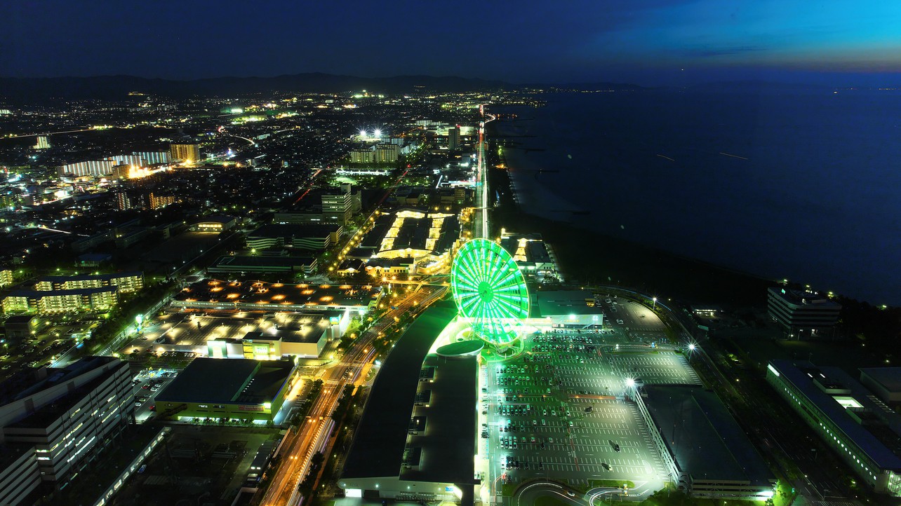 ■客室よりの眺望■　南向き（大観覧車・和歌山方面）夜（3）