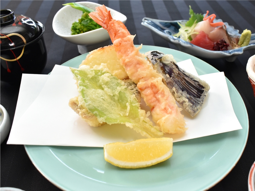 日本夜景遺産認定記念 空港側客室確約 選べる和定食［19:30開始］+朝食ブッフェ付【駅直結】