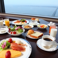 54階「スターゲイト」　朝食ブッフェ〜関西空港と広がる海を眺めながら、ゆったりお食事♪