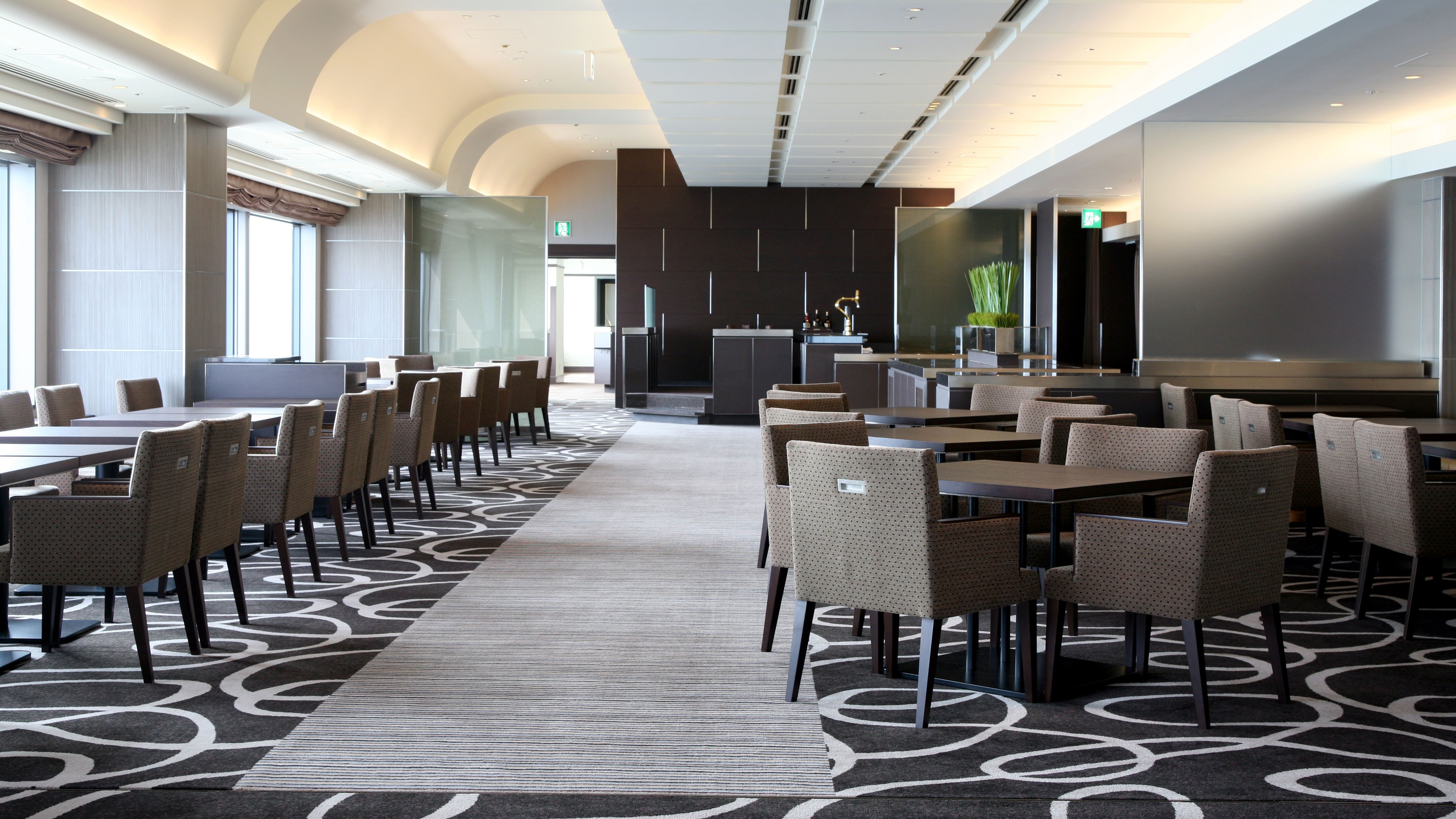 スターゲイト　店舗1