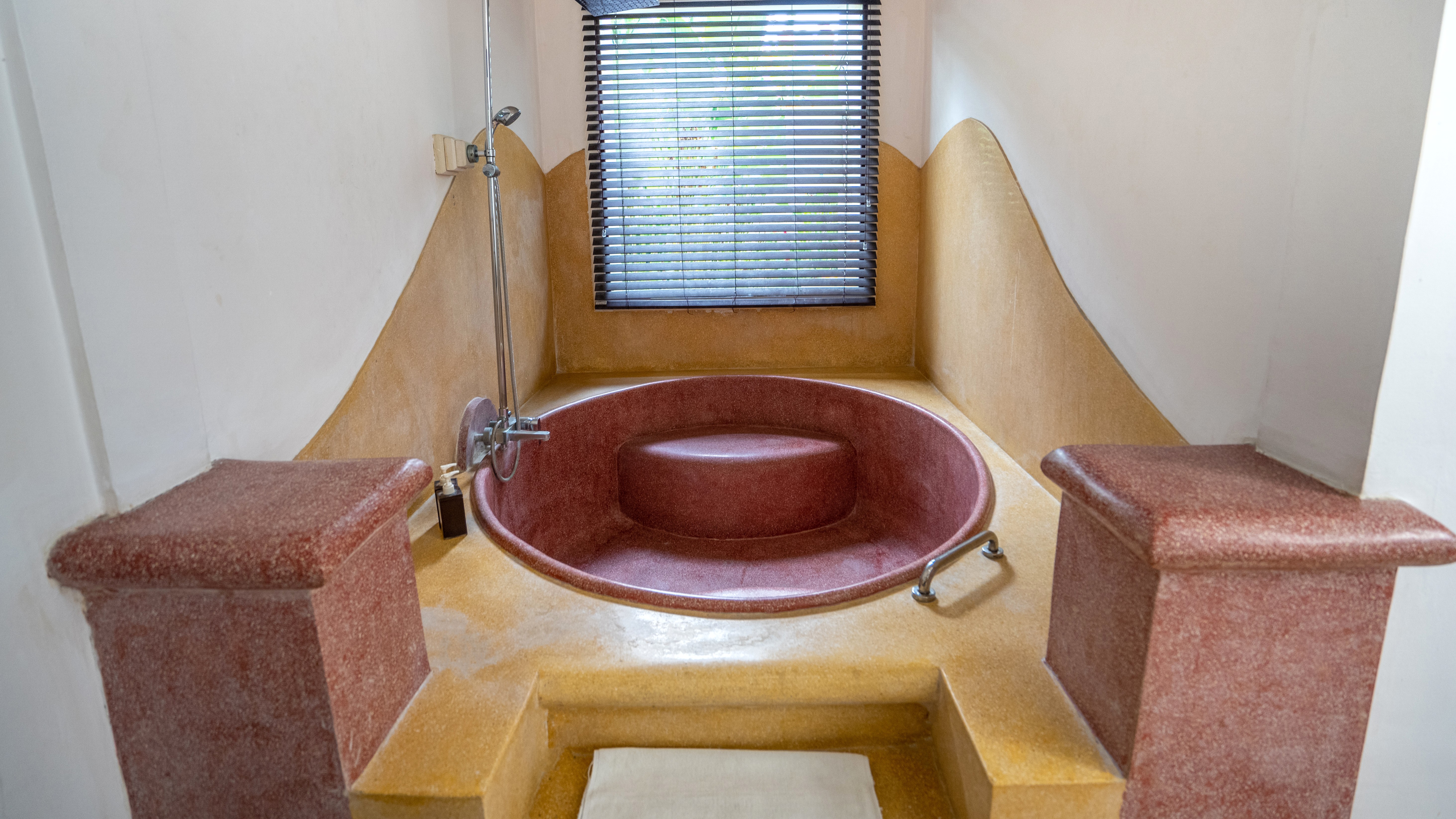 2ベッドルーム　プール　ヴィラ【318平米】バスルーム　－例