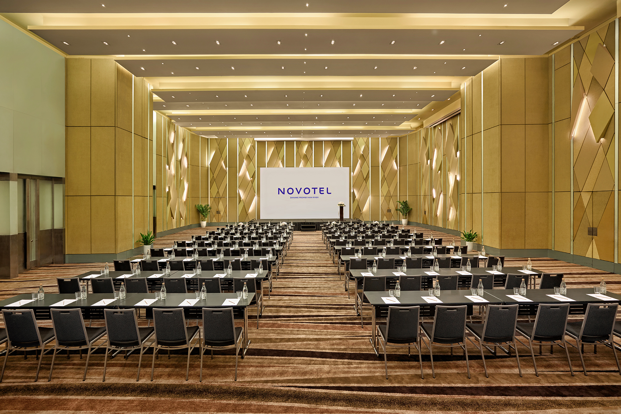 Meeting room Grand Thuy Son