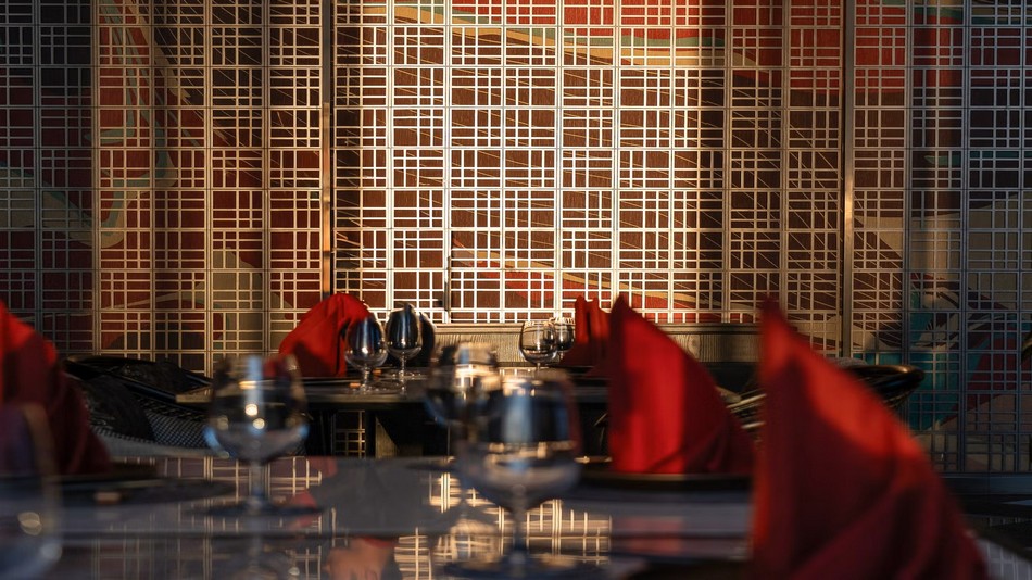 「Y&iacute;tong」中華料理レストラン＆スカイ・バー