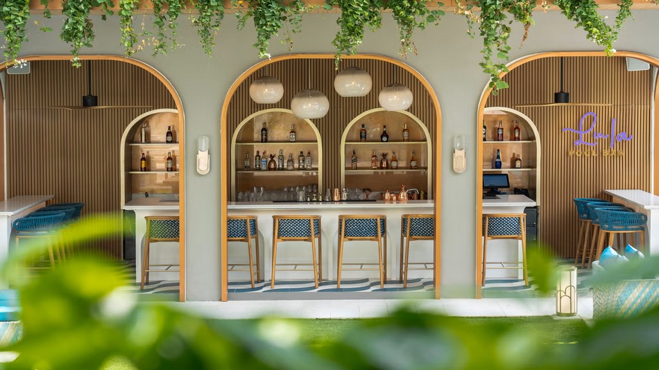 「Lula」プール・バー