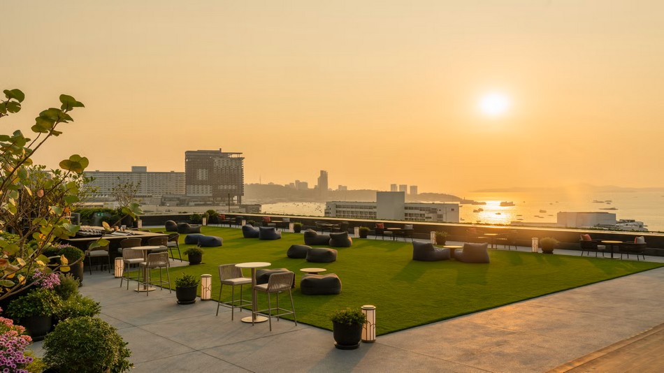 「Y&iacute;tong」中華料理レストラン＆スカイ・バー