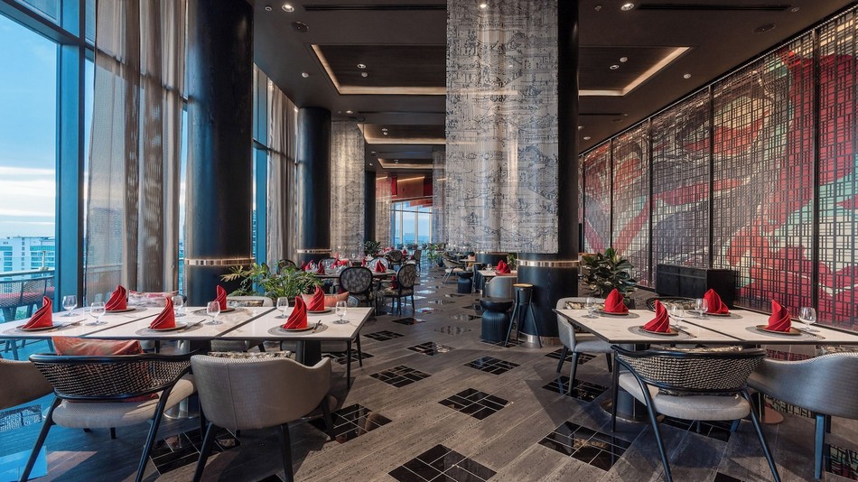 「Y&iacute;tong」中華料理レストラン＆スカイ・バー