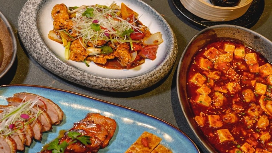 「Y&iacute;tong」中華料理レストラン＆スカイ・バー