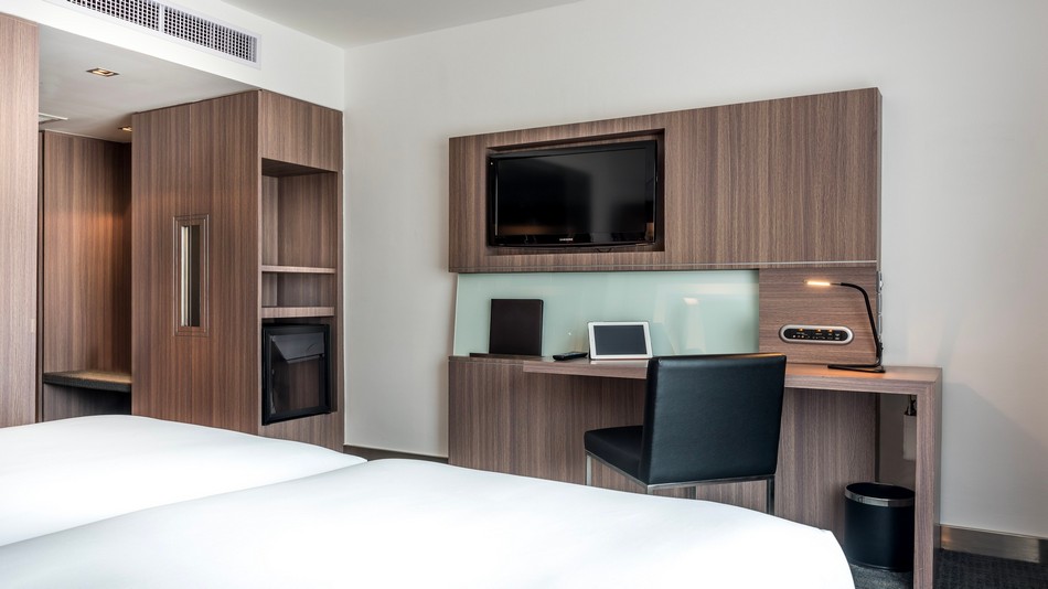 デラックスツイン