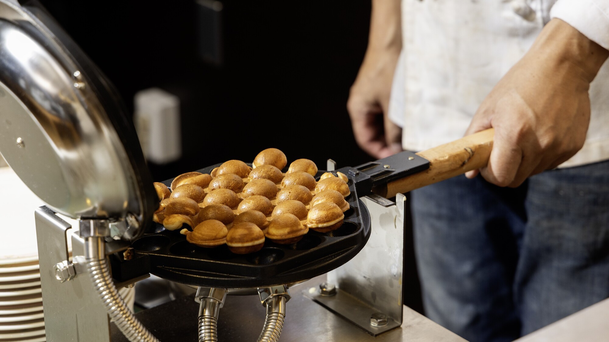 【朝食】焼きたてワッフル（イメージ）