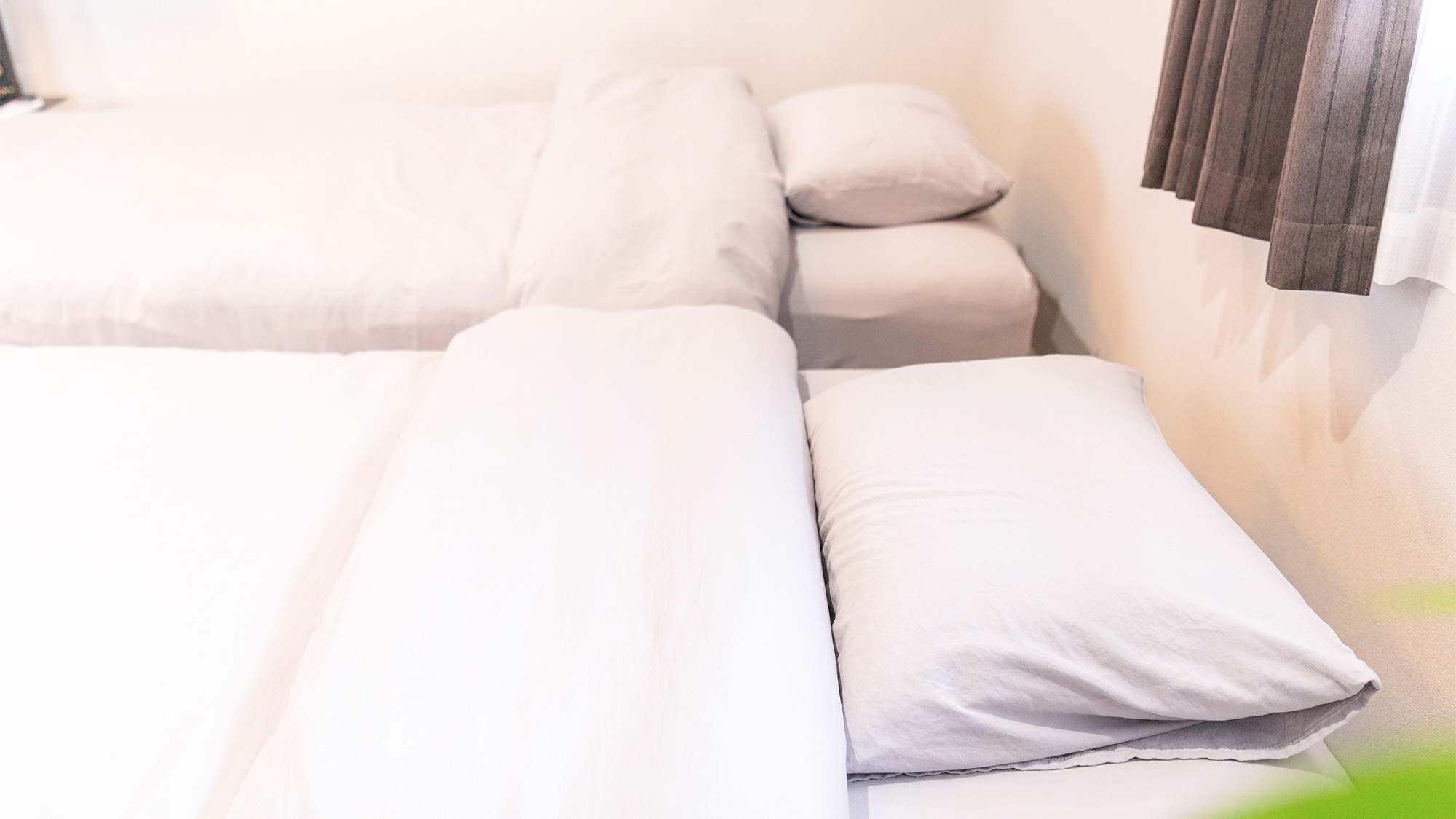 ・【リビング／ベッドルーム】まるで自宅にいるかのような安心感　ごゆっくりお休みください