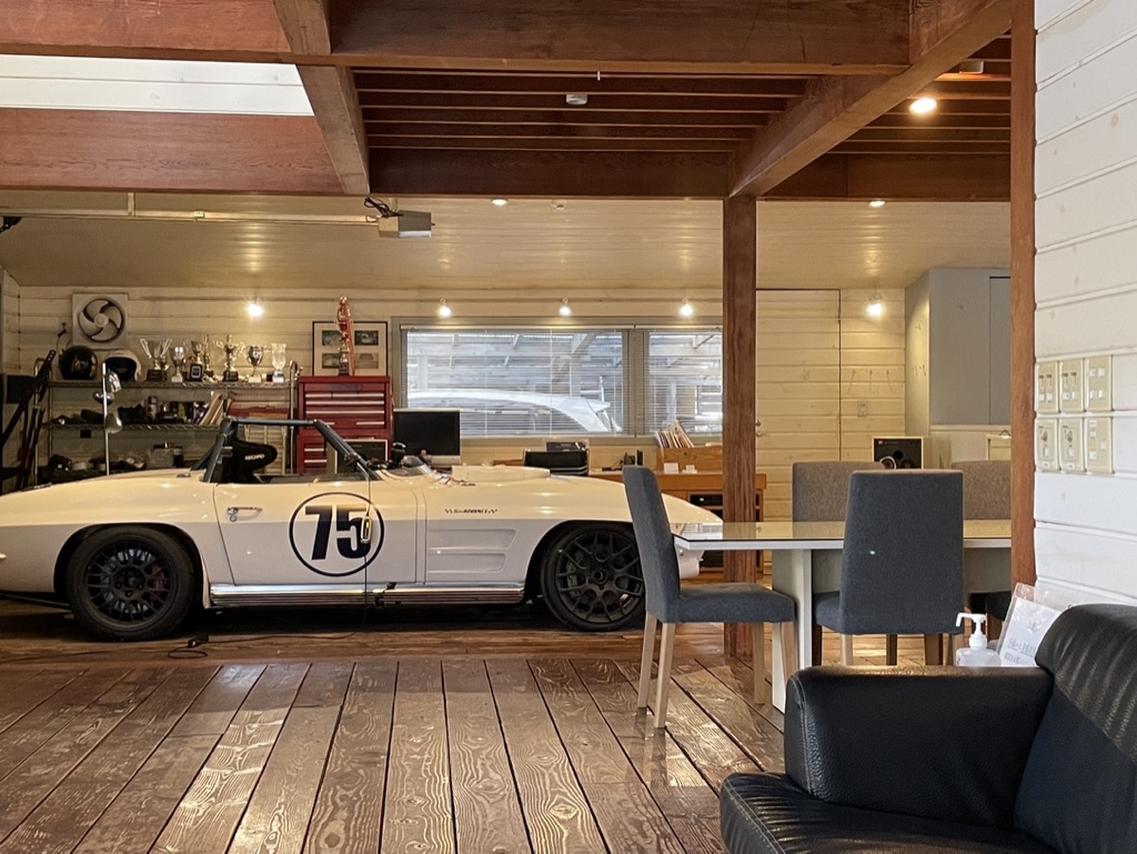 Corvette：インナーガレージ