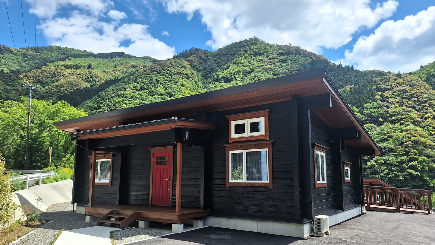 プレミアムコテージ【市房‐ICHIFUSA‐】温泉内湯付き：外観