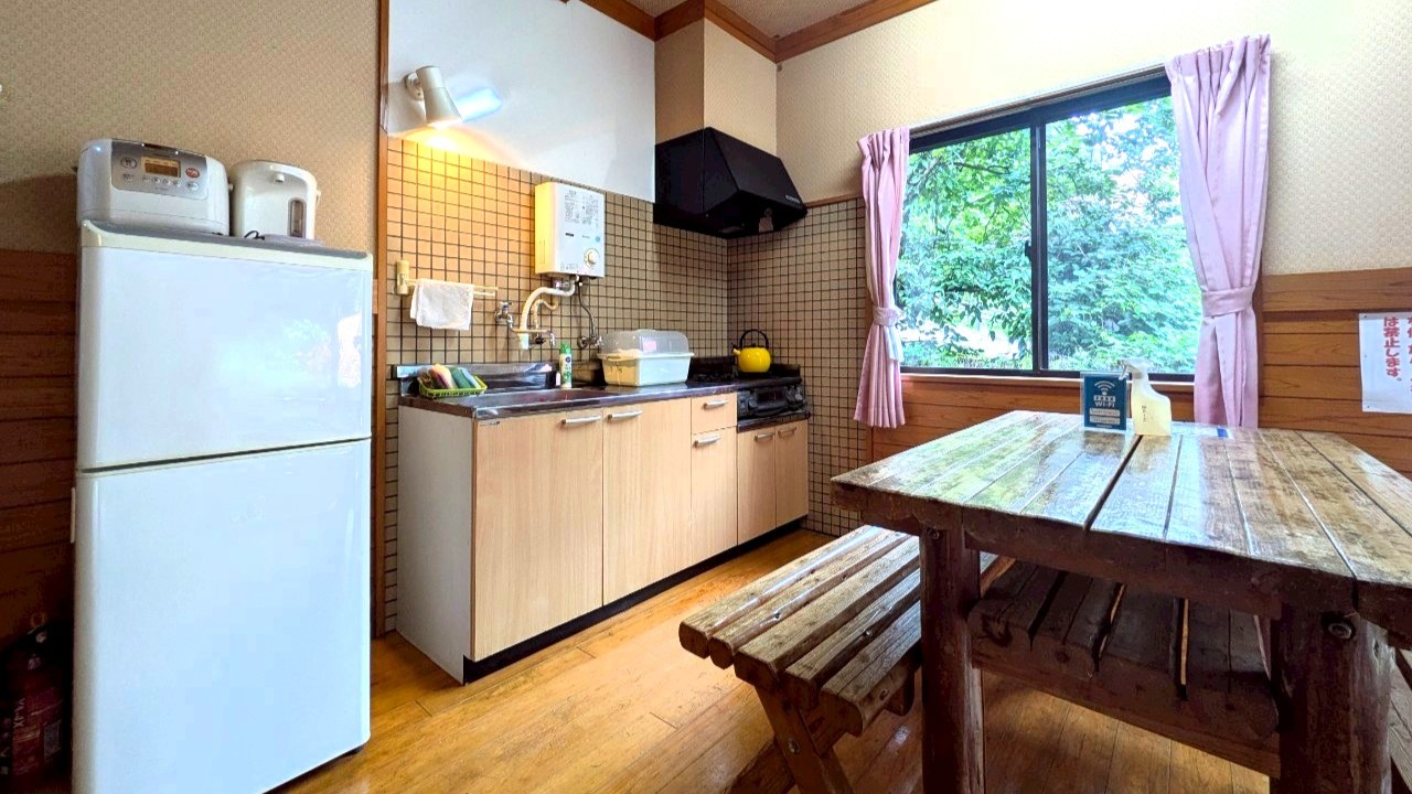 【平屋コテージC】ダイニングキッチン