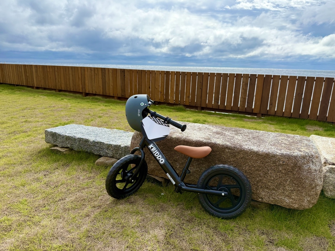 ファミリー応援！小学生まで半額＆大人15％OFF｜海を望む絶景テラス×1棟貸ヴィラ