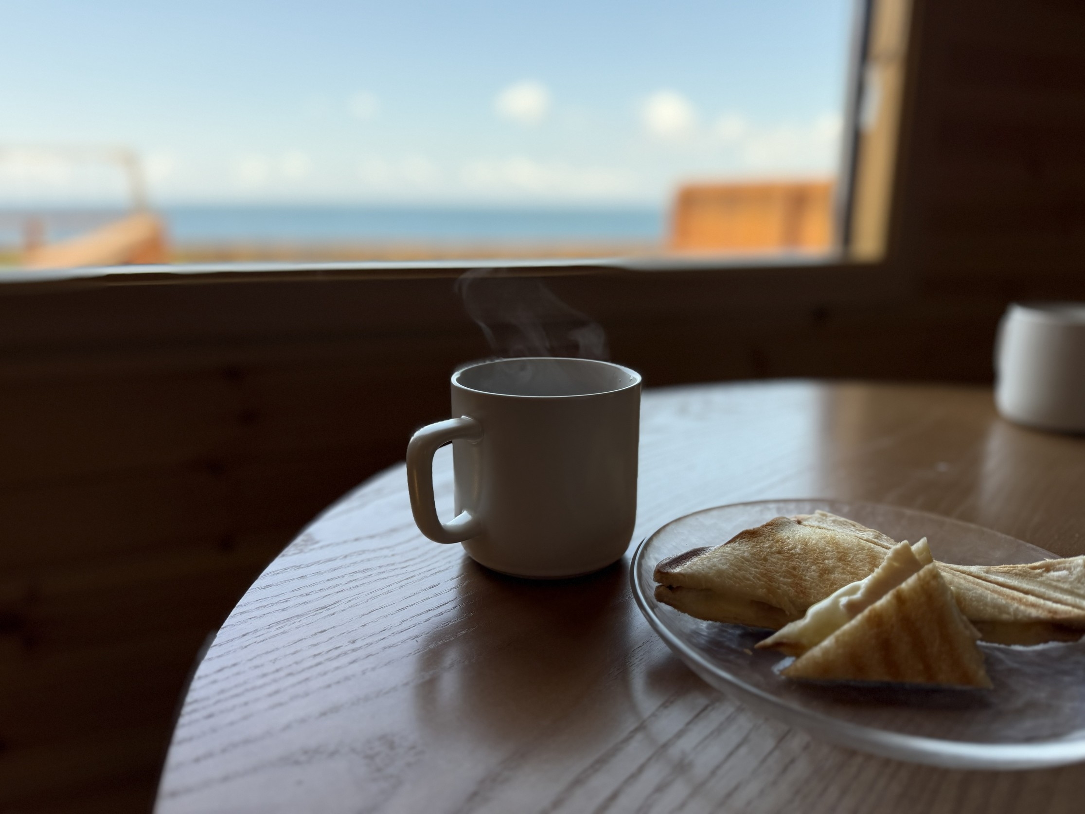 【春SALE】【２食付】夕暮れの海辺BBQ × 手作りホットサンド朝食付プラン