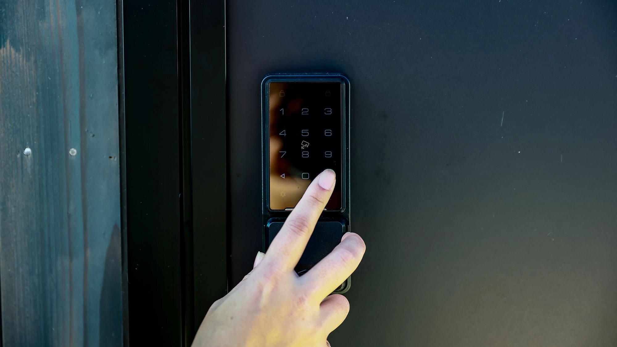 スマートロック採用です♪